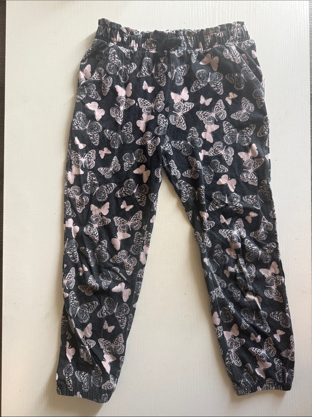 Girls' Black Leggings with Pink Butterfly Print